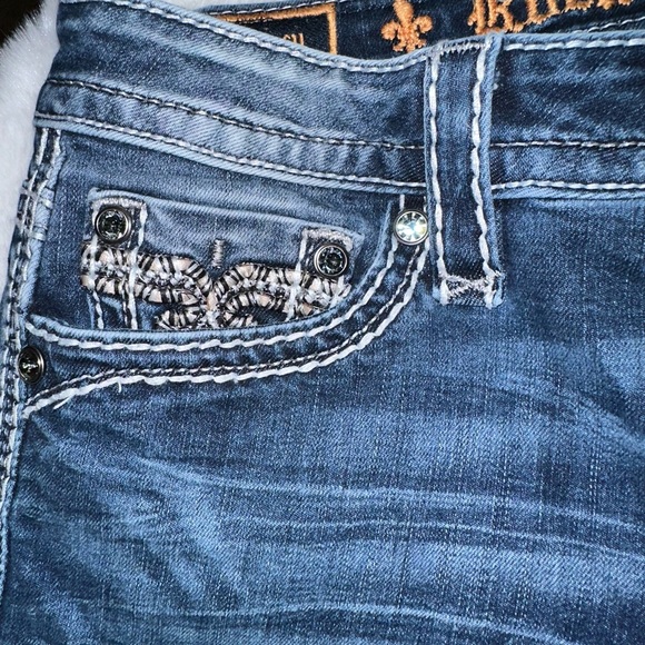 Rock Revival Jeans - Picture 3 of 5
